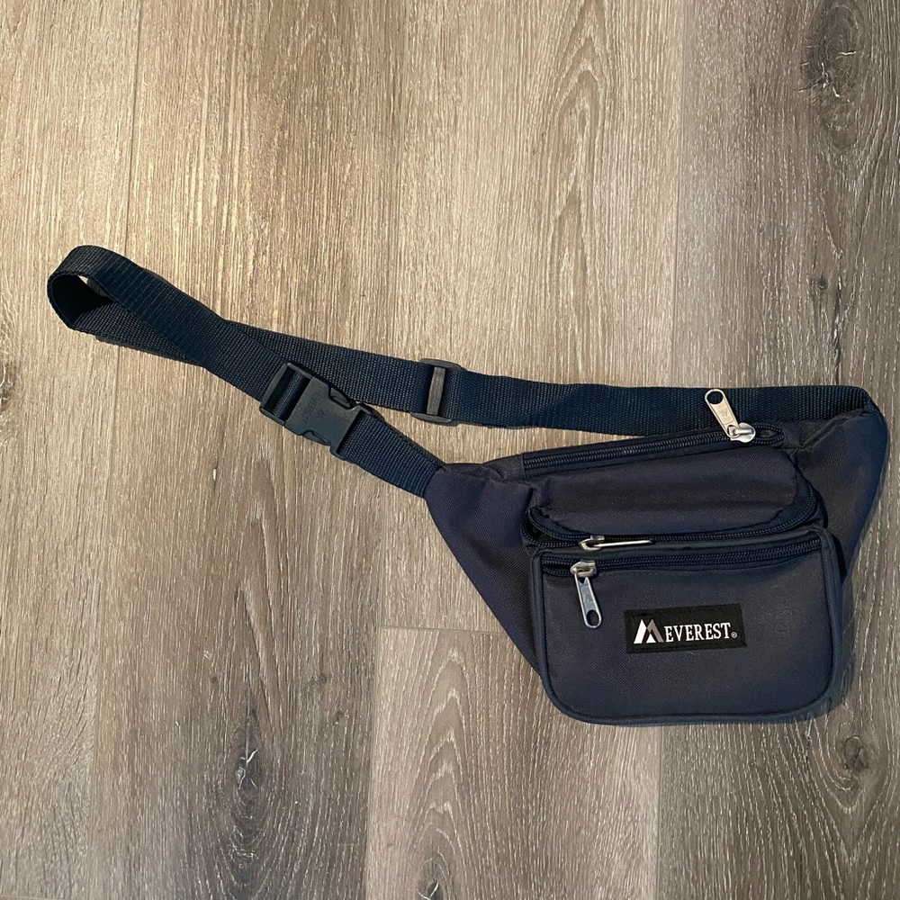 Navy blue fanny pack